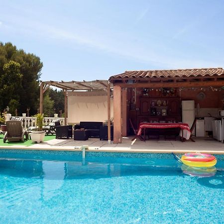 Appartement Avec Piscine Et Cuisine Roquefort-la-Bedoule Luaran gambar