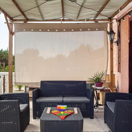 Appartement Avec Piscine Et Cuisine Roquefort-la-Bedoule Luaran gambar