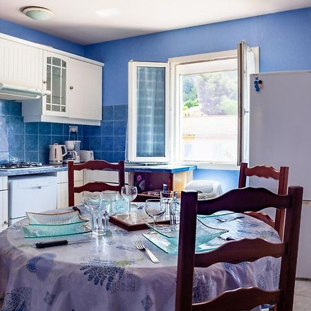 Appartement Avec Piscine Et Cuisine Roquefort-la-Bedoule Luaran gambar
