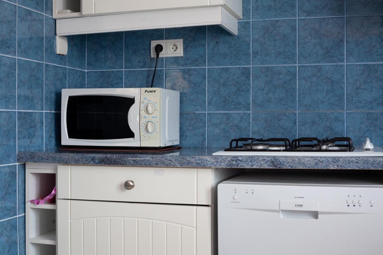 Appartement Avec Piscine Et Cuisine Roquefort-la-Bedoule Luaran gambar