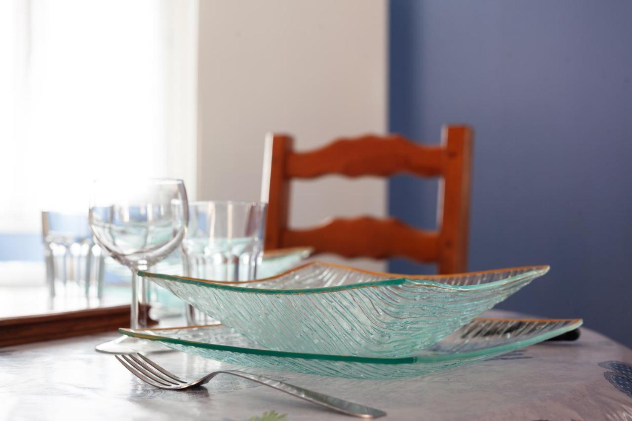 Appartement Avec Piscine Et Cuisine Roquefort-la-Bedoule Luaran gambar