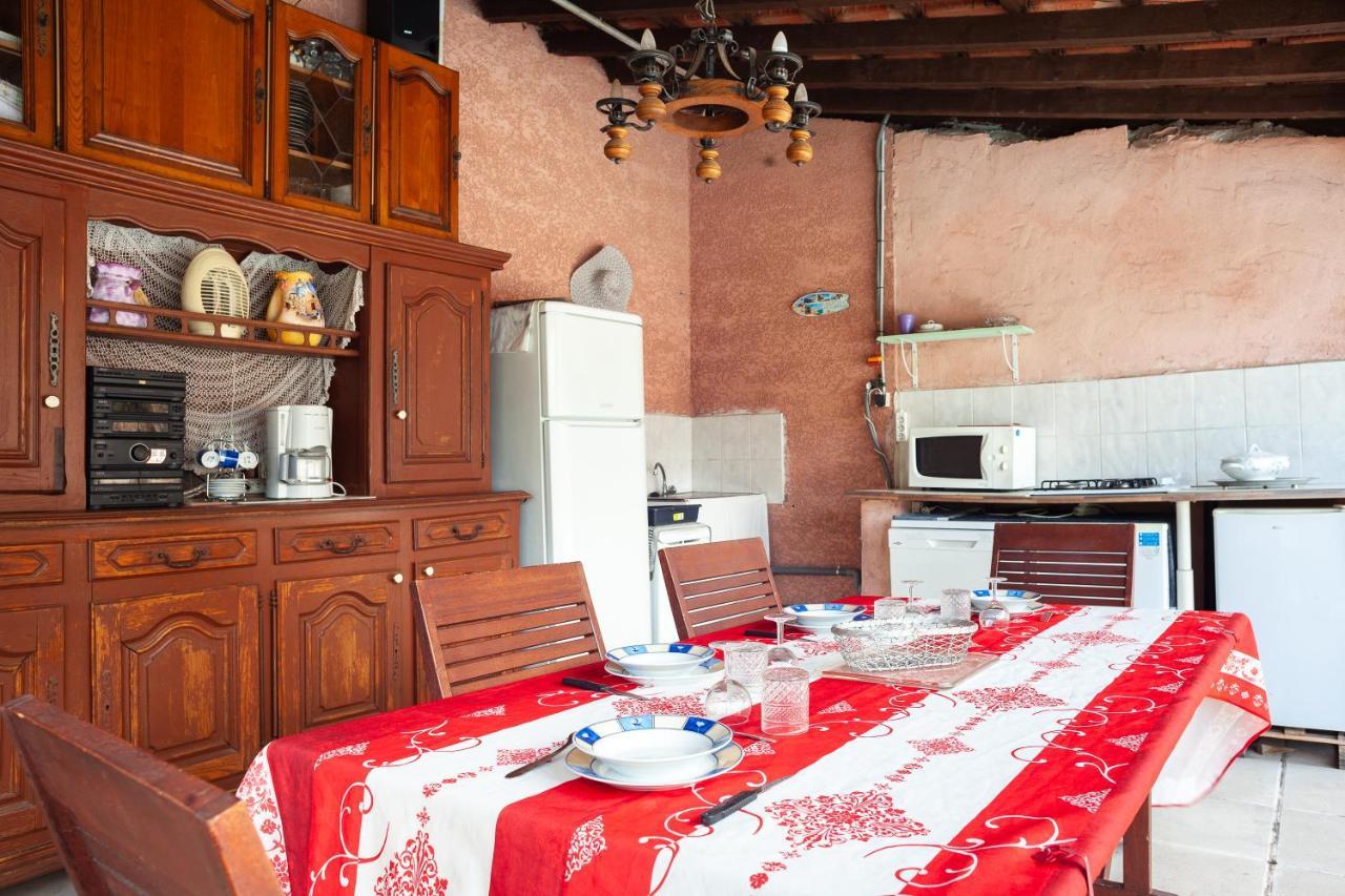 Appartement Avec Piscine Et Cuisine Roquefort-la-Bedoule Luaran gambar